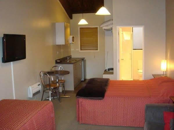 Alpine Motel Ohakune Exterior photo