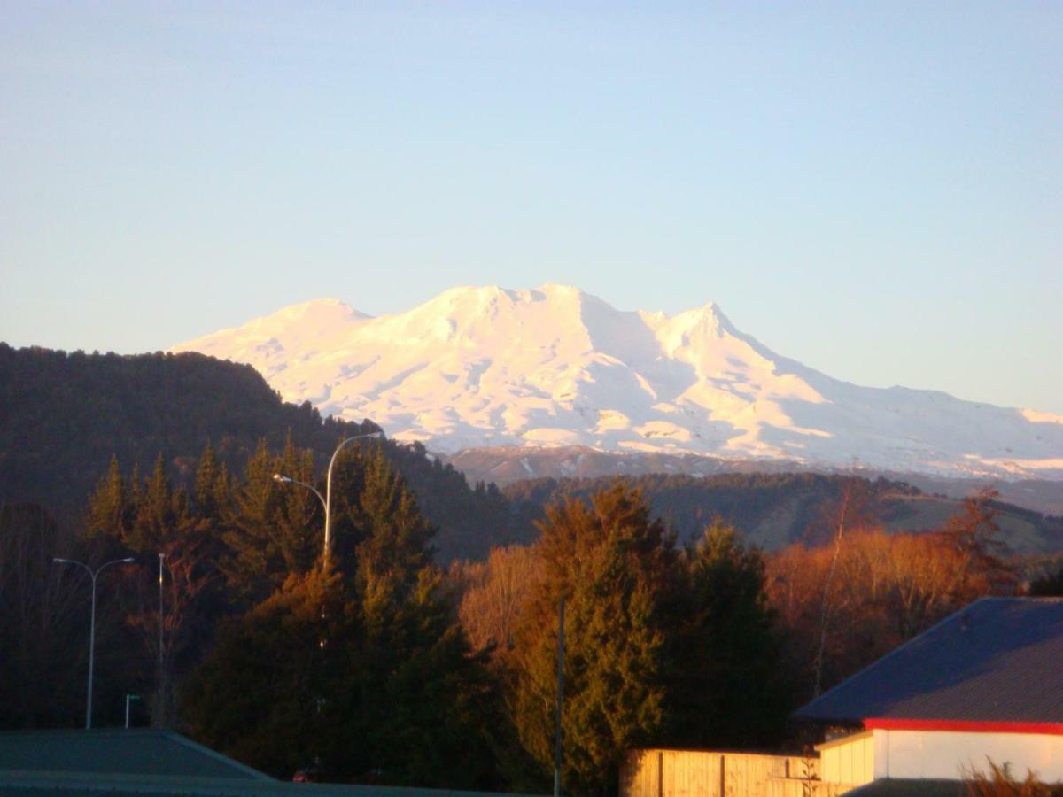 Alpine Motel Ohakune Exterior photo